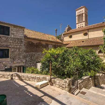 Alea Hvar