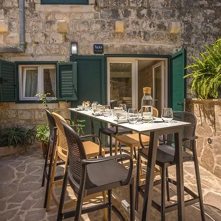 Alea Hvar Villa *