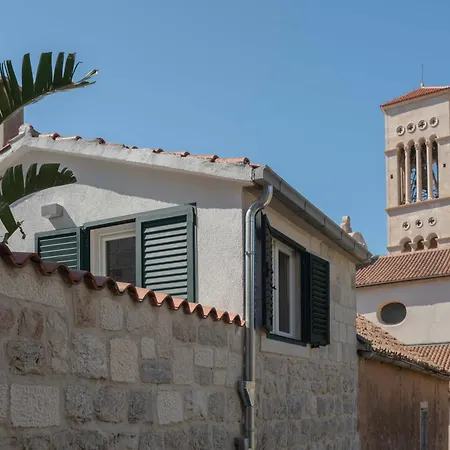 فيلة Alea Hvar هفار