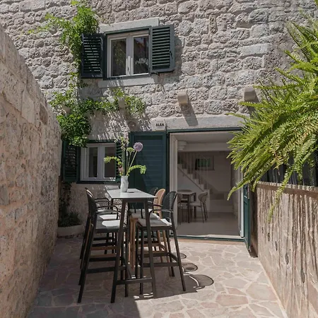 Alea Hvar * هفار