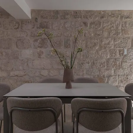 Alea Hvar * هفار