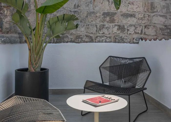 فيلة Alea Hvar *