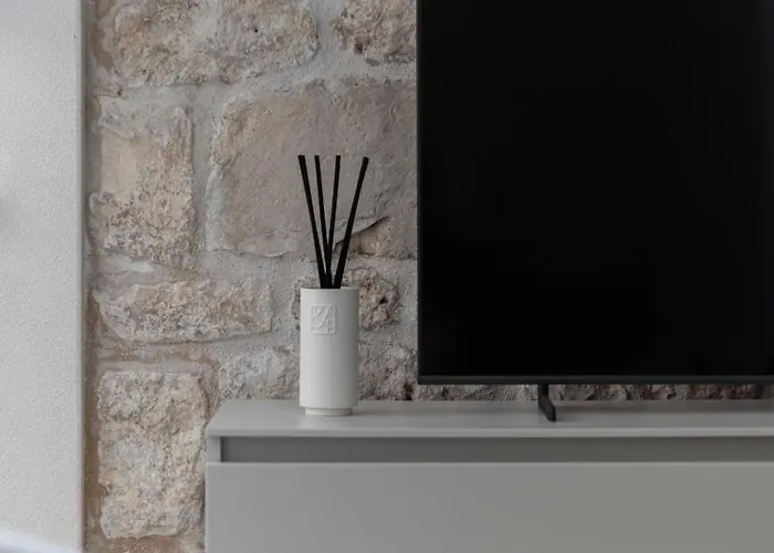 فيلة Alea Hvar هفار